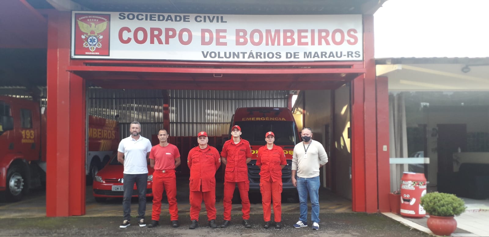 Professor Juliano visitou sede dos Bombeiros Voluntários de Marau   