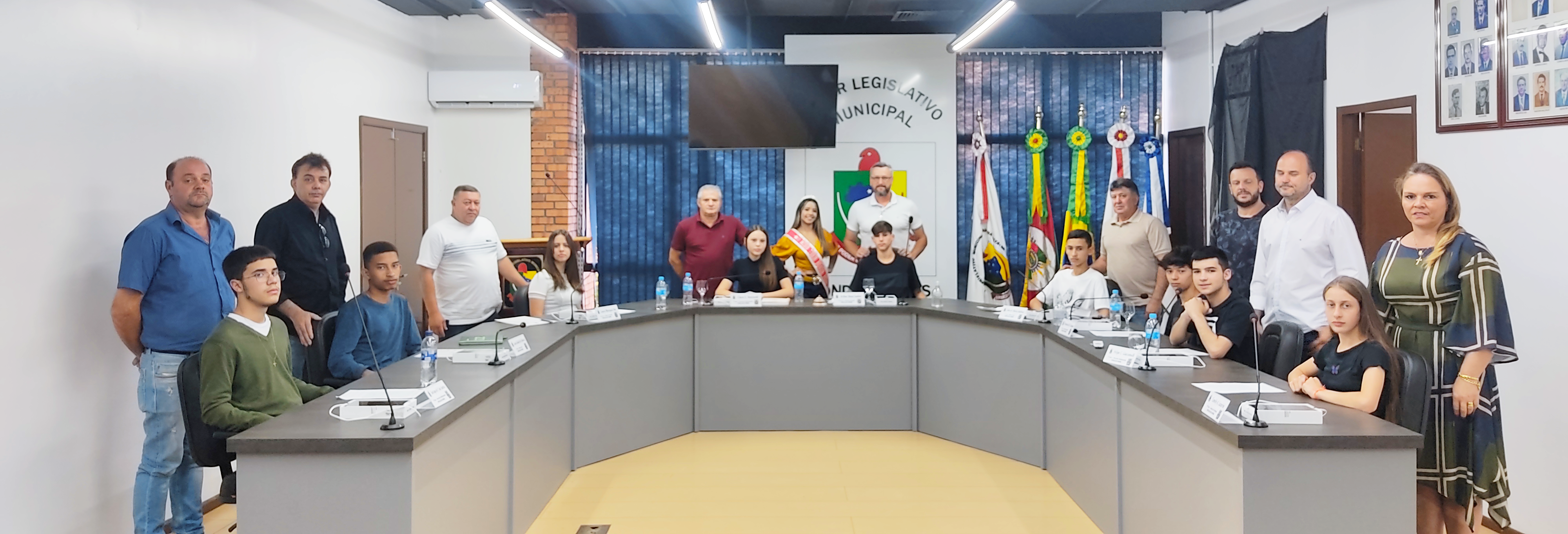 REALIZADA ÚLTIMA SESSÃO DA TERCEIRA LEGISLATURA MIRIM   